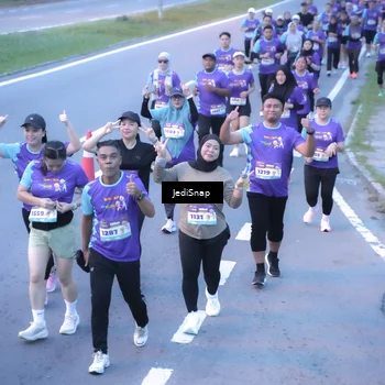 Runner Photo 8243478