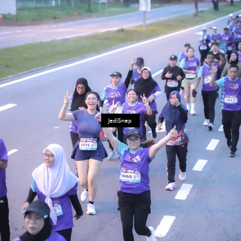 Runner Photo 8243495