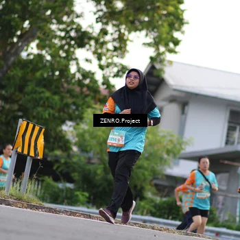 Runner Photo 8243510