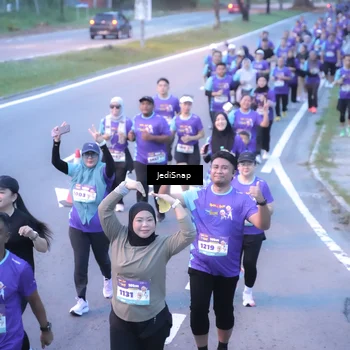 Runner Photo 8243515