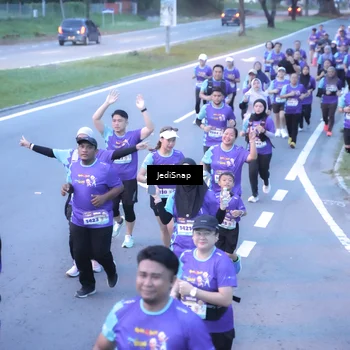 Runner Photo 8243595