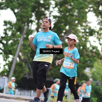 Runner Photo 8243598