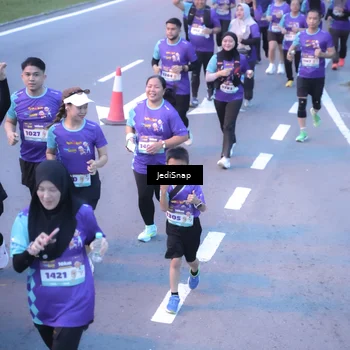 Runner Photo 8243619