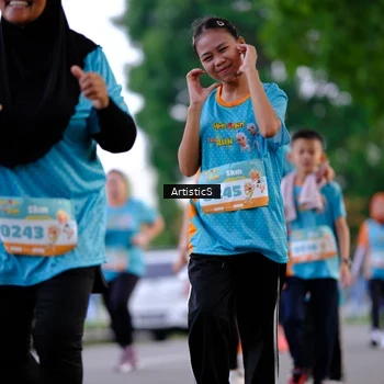 Runner Photo 8243660