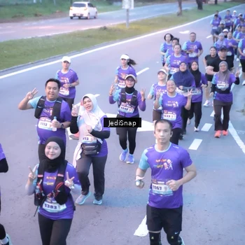 Runner Photo 8243687