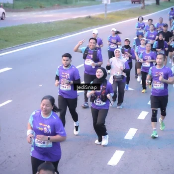 Runner Photo 8243689