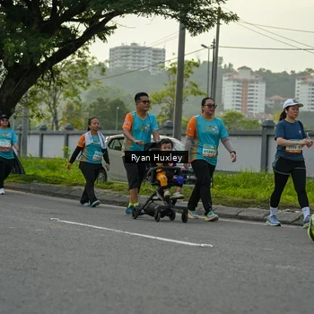 Runner Photo 8243728