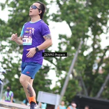 Runner Photo 8243736