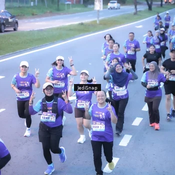 Runner Photo 8243748