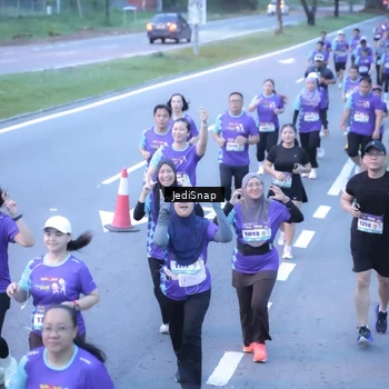 Runner Photo 8243781