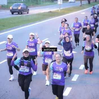 Runner Photo 8243787