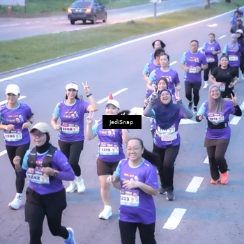 Runner Photo 8243851