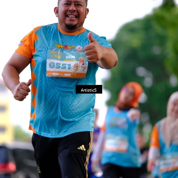 Runner Photo 8243888