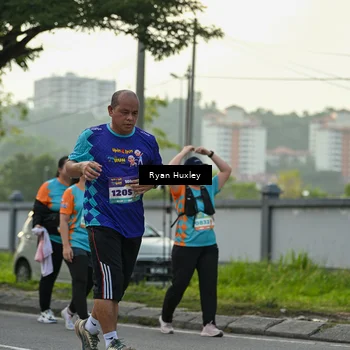 Runner Photo 8243910