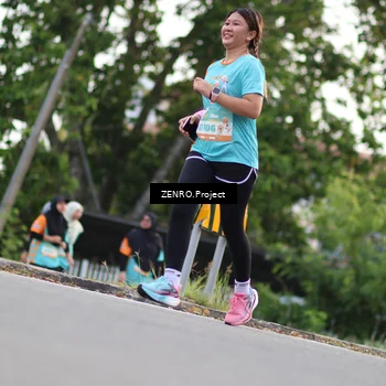 Runner Photo 8243914
