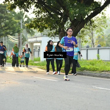 Runner Photo 8243923