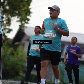 Runner Photo 8243965