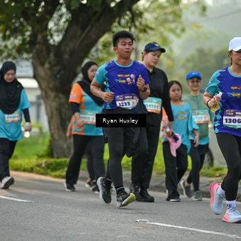 Runner Photo 8244015