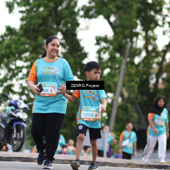 Runner Photo 8244044