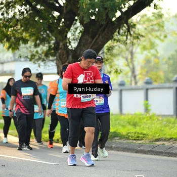 Runner Photo 8244079