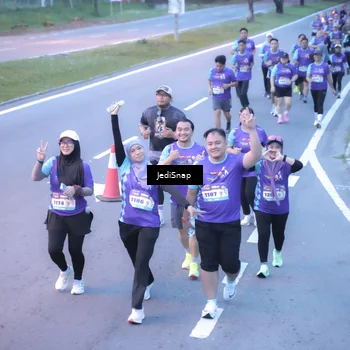 Runner Photo 8244108