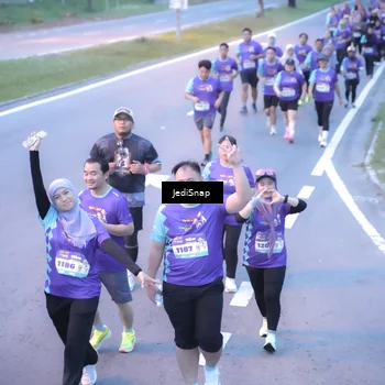 Runner Photo 8244133