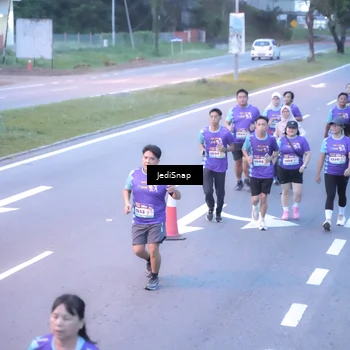 Runner Photo 8244220