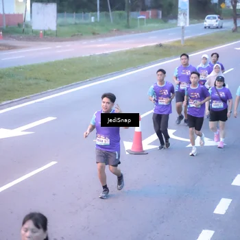 Runner Photo 8244234