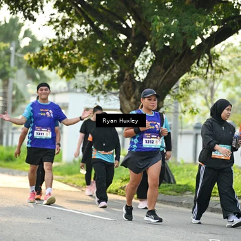 Runner Photo 8244240