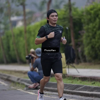Runner Photo 8244252