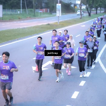 Runner Photo 8244277