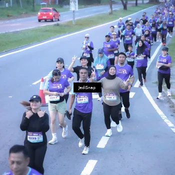 Runner Photo 8244279