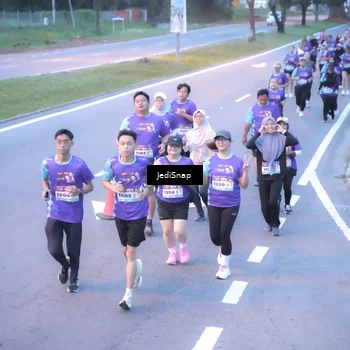 Runner Photo 8244290