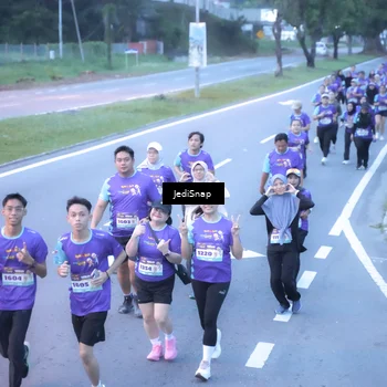 Runner Photo 8244306
