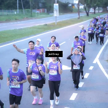 Runner Photo 8244329