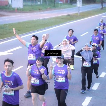 Runner Photo 8244332