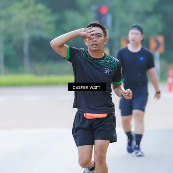 Runner Photo 8244372