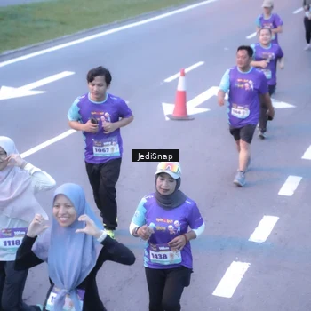 Runner Photo 8244388