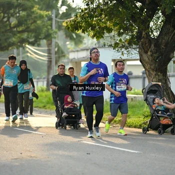 Runner Photo 8244428