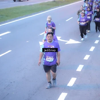 Runner Photo 8244438