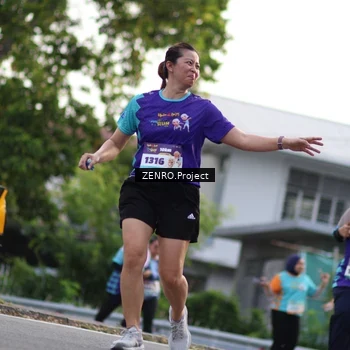 Runner Photo 8244486