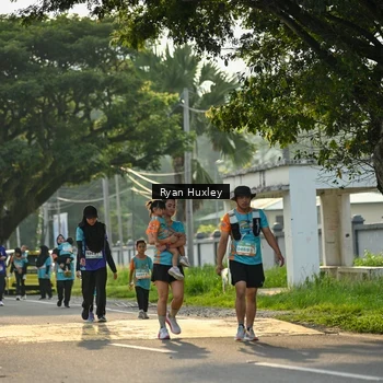 Runner Photo 8244496