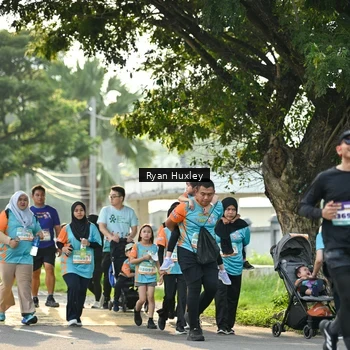 Runner Photo 8244540