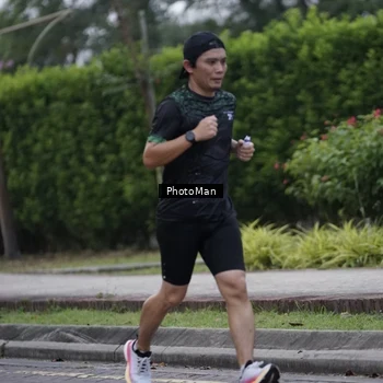 Runner Photo 8244563