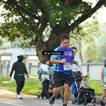 Runner Photo 8244566