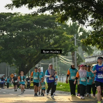 Runner Photo 8244572