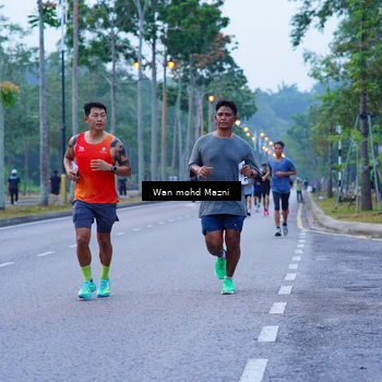 Runner Photo 8244582