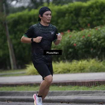 Runner Photo 8244630