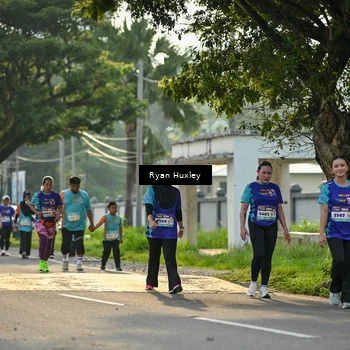 Runner Photo 8244635