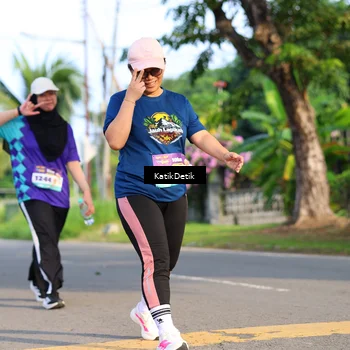 Runner Photo 8244656